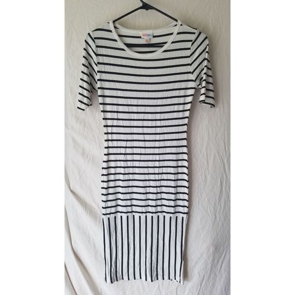 LulaRoe Black White Striped Knee Length Short Sleeve Dress XS - Picture 1 of 7